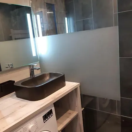 Studio Victoria Surf Vue Ville Avec Piscine Διαμέρισμα *